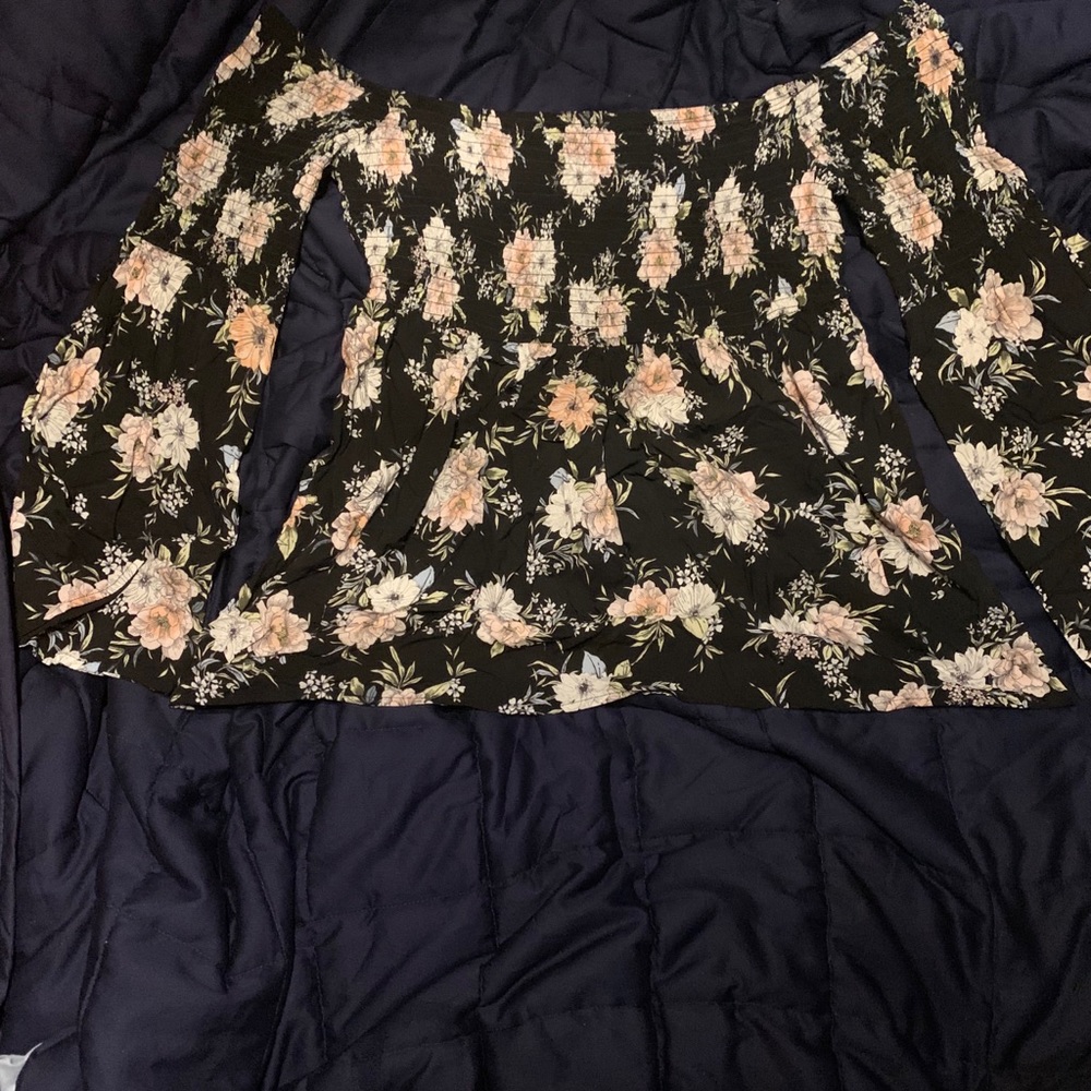 Torrid Floral Top - Picture 3 of 3